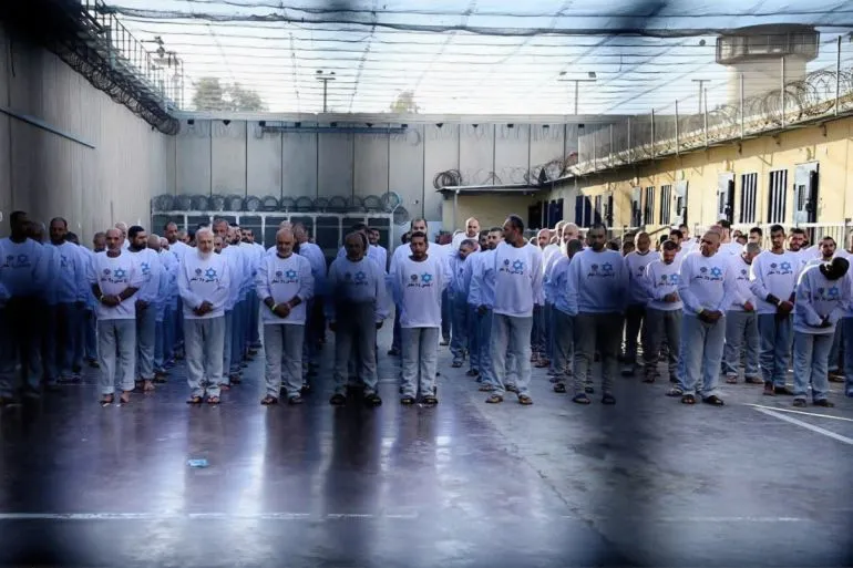 نادي الأسير: البرد القارس وسيلة لتعذيب المعتقلين جسديا ونفسيا